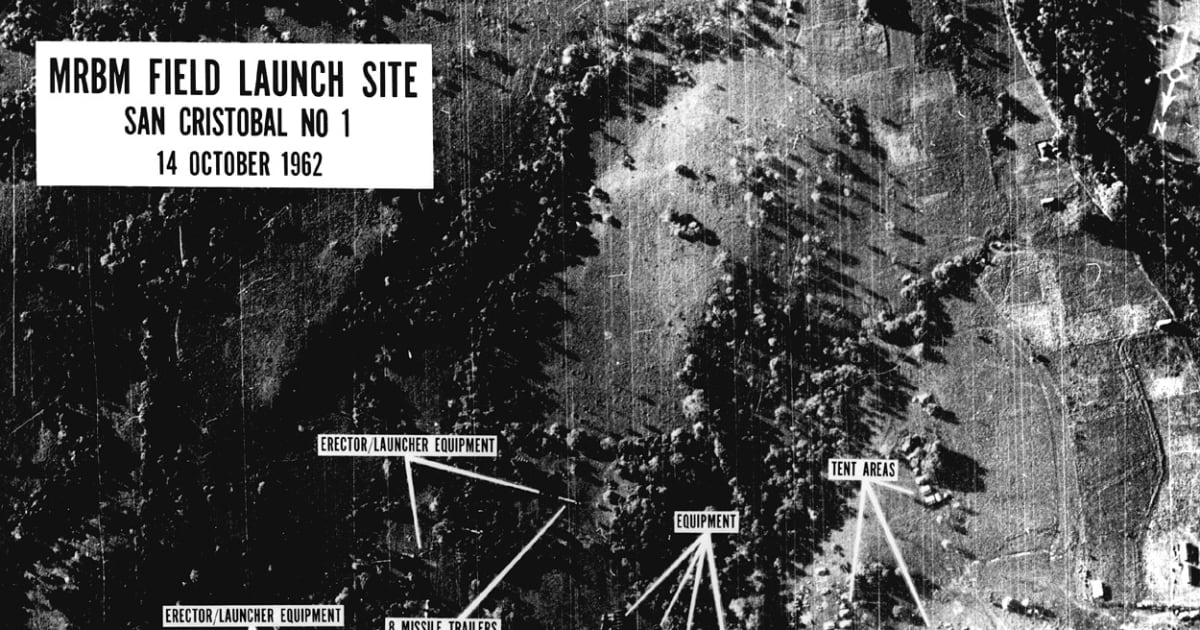 The United States Discovers Soviet Missiles in Cuba
